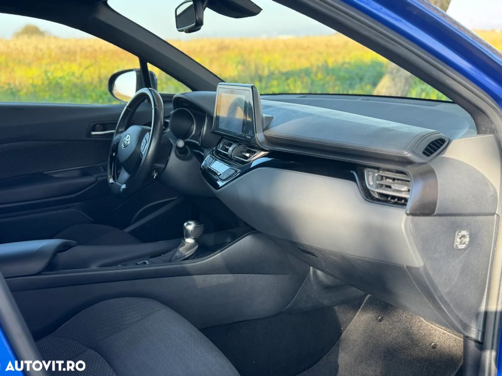 Toyota C-HR Hybrid Business-Edition - 19