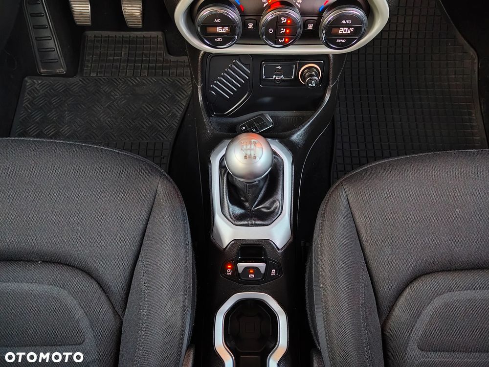 Jeep Renegade 1.4 MultiAir Limited - 22