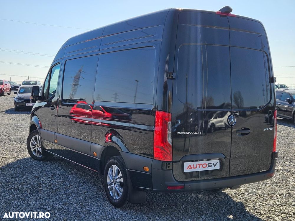 Mercedes-Benz Sprinter - 4