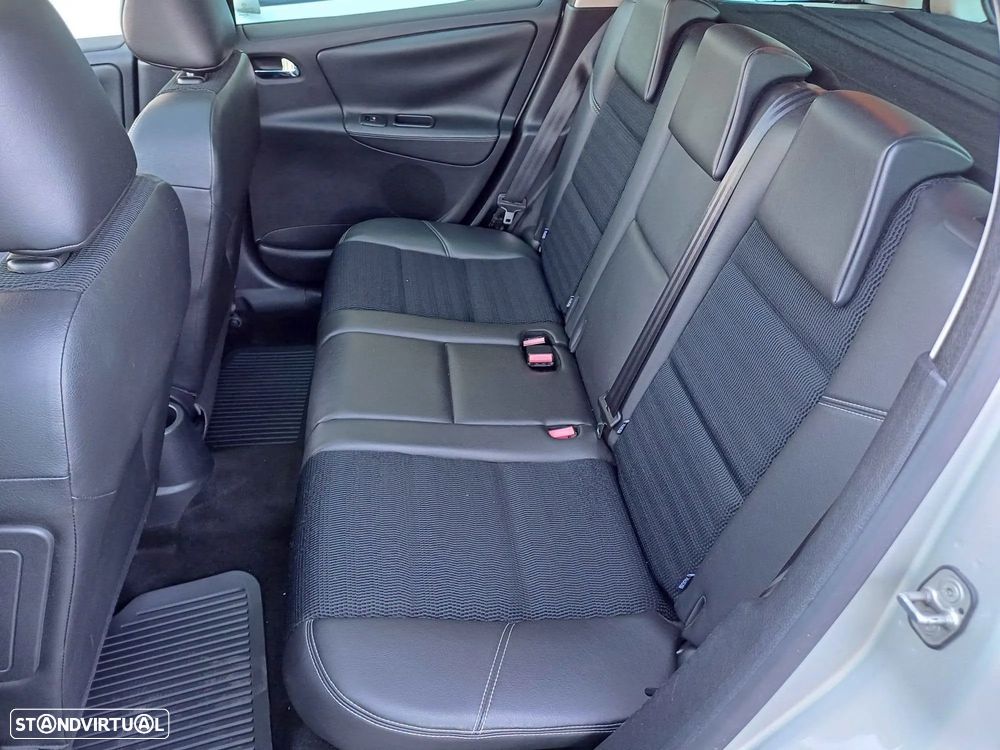 Peugeot 207 SW 1.6 HDi Outdoor FAP - 7