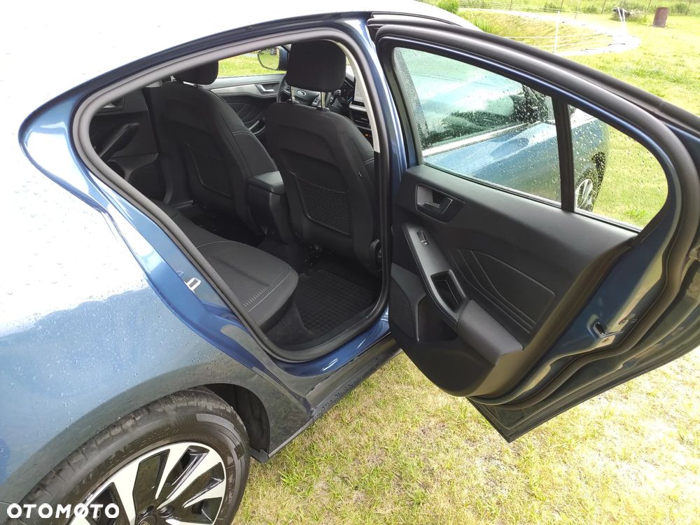 Ford Focus 1.0 EcoBoost mHEV Titanium - 17