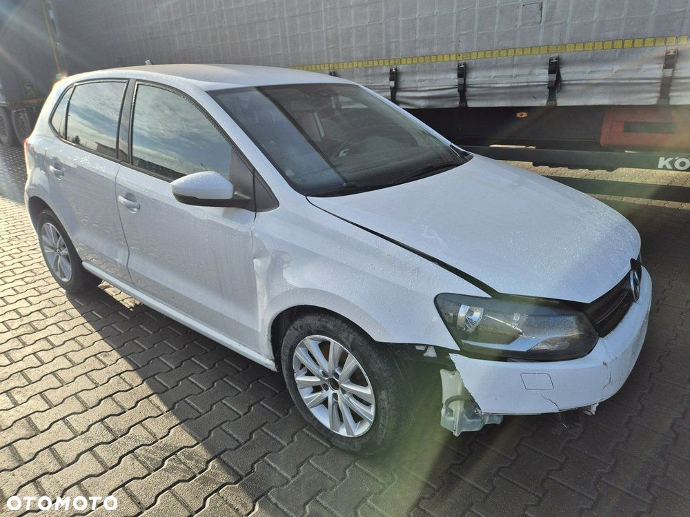 Volkswagen Polo - 2