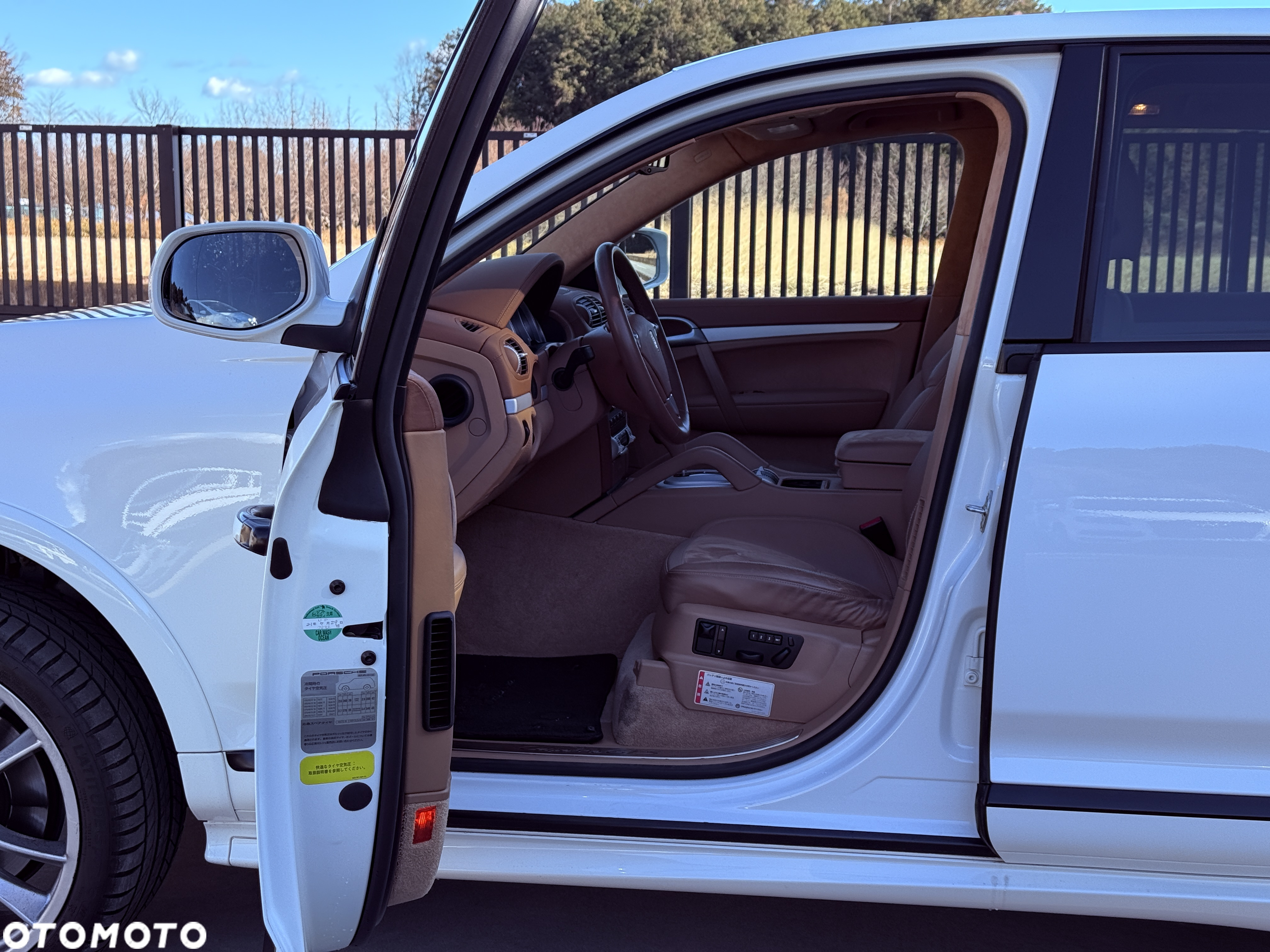 Porsche Cayenne - 10