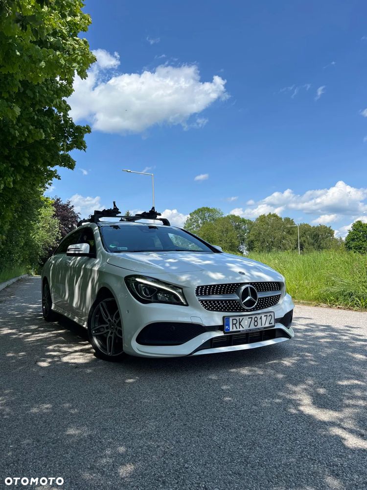 Mercedes-Benz CLA 200 7G-DCT - 7