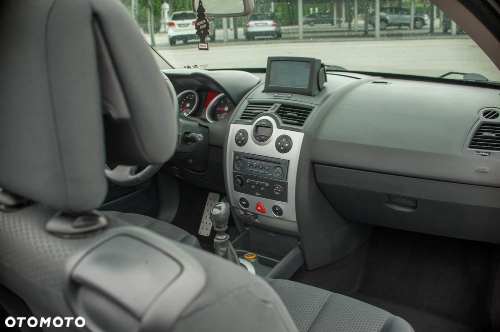 Renault Megane 2.0 Privilege - 6
