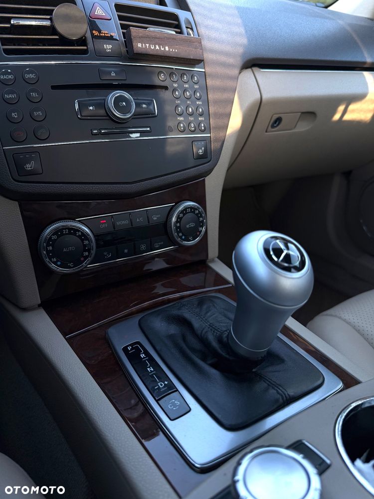 Mercedes-Benz Klasa C - 22