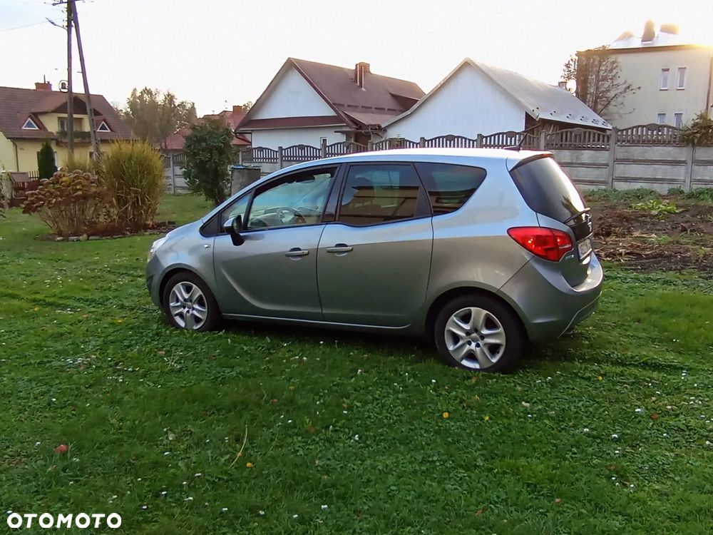 Opel Meriva - 22