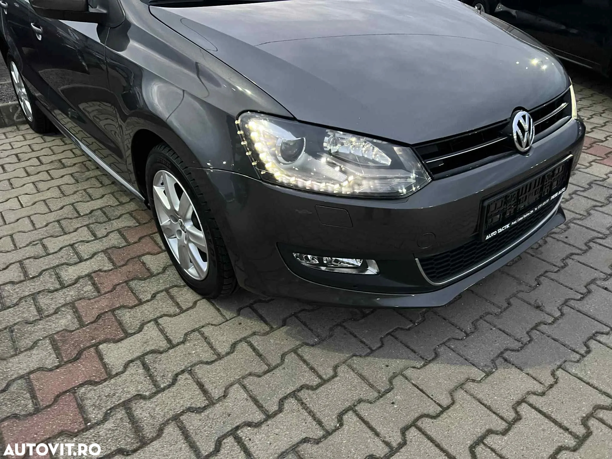 Volkswagen Polo 1.6 TDI DSG Highline - 17
