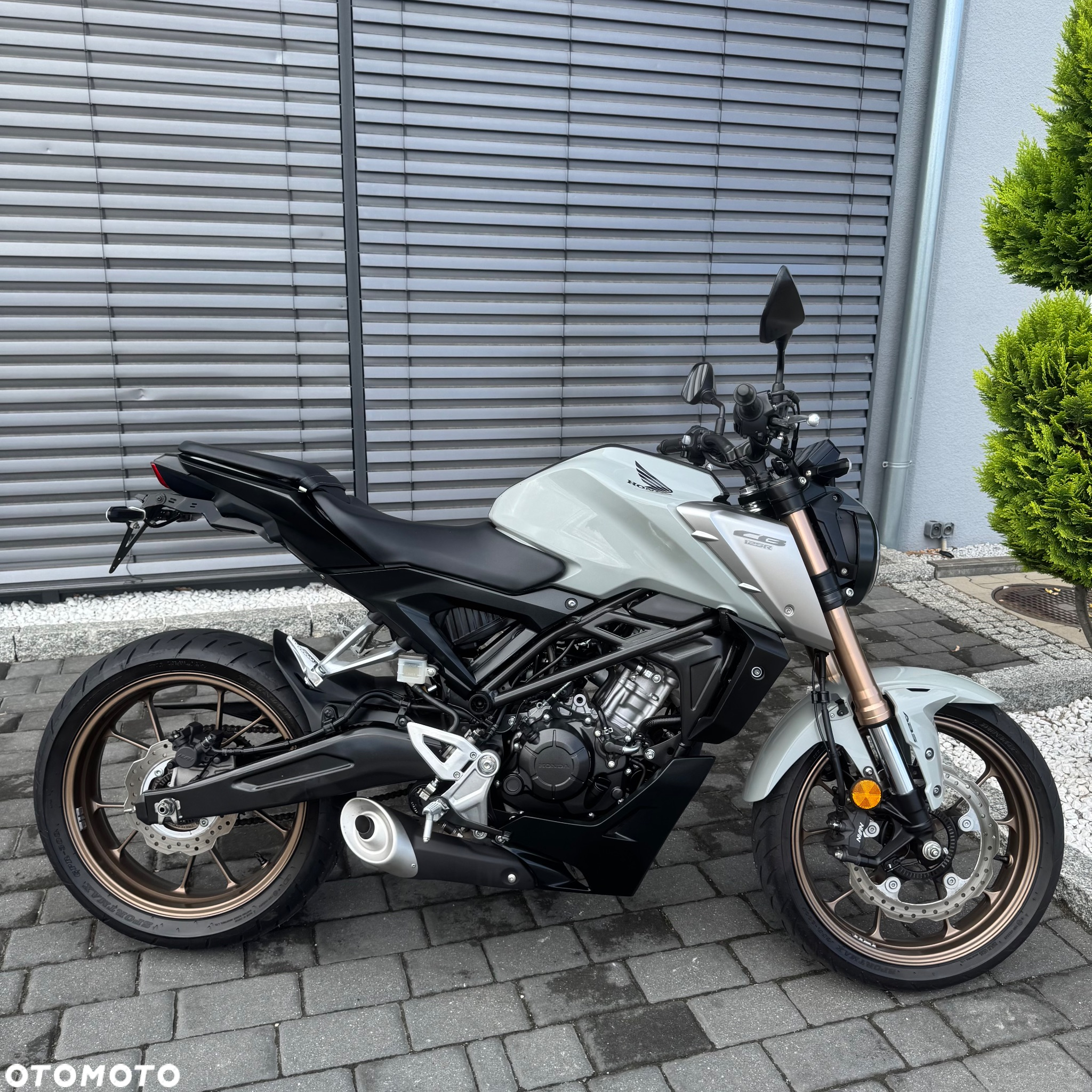 Honda CB - 2