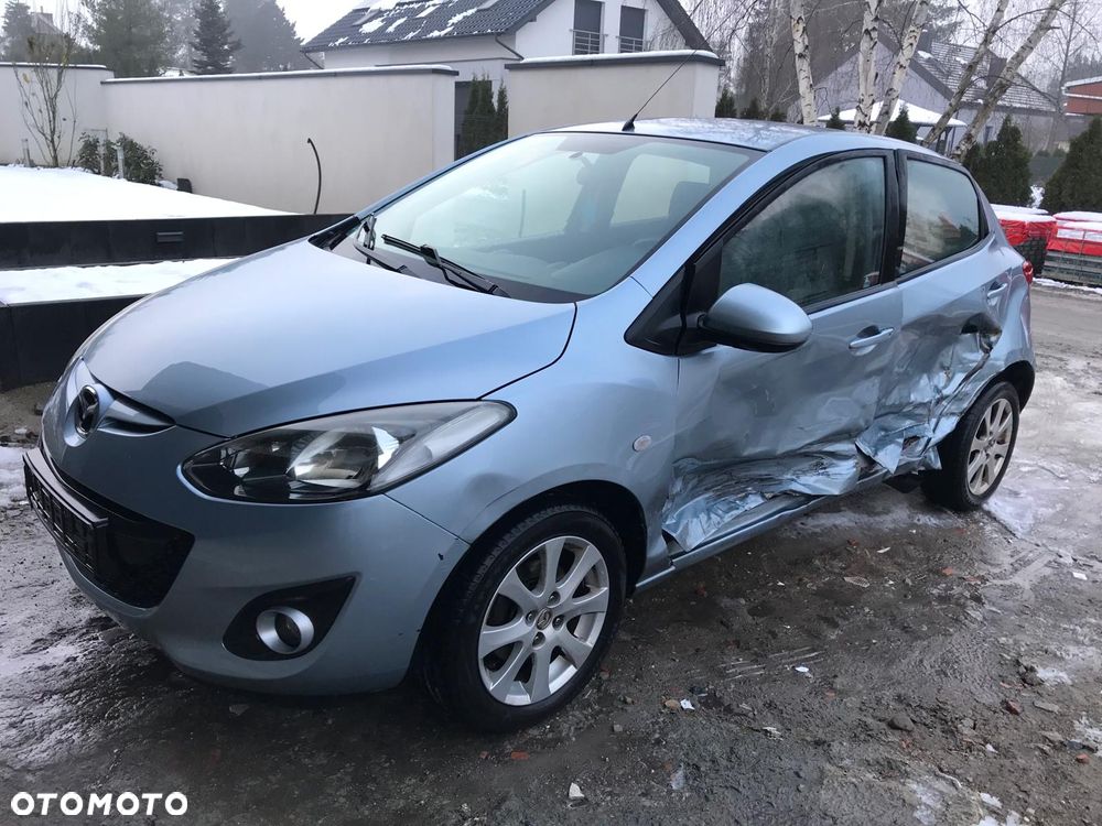 Mazda 2 - 7
