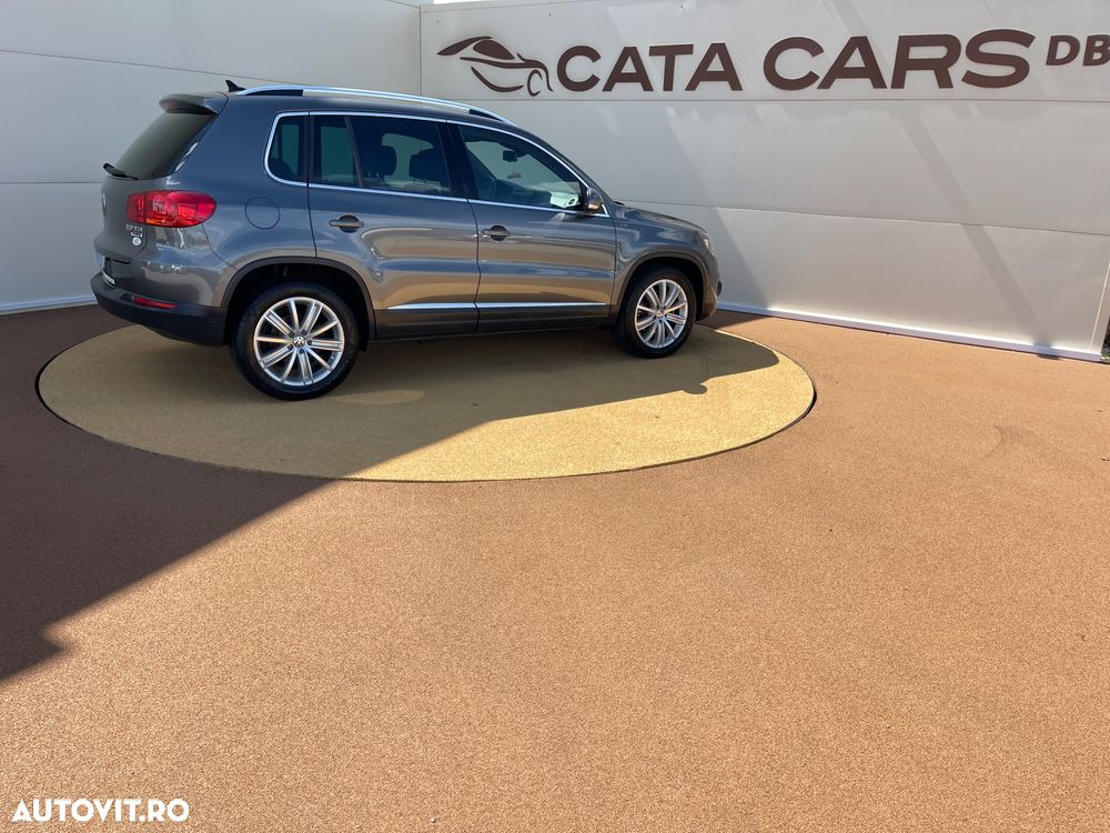 Volkswagen Tiguan 2.0 TDI SCR BlueMotion Technology Lounge Sport & Style - 14