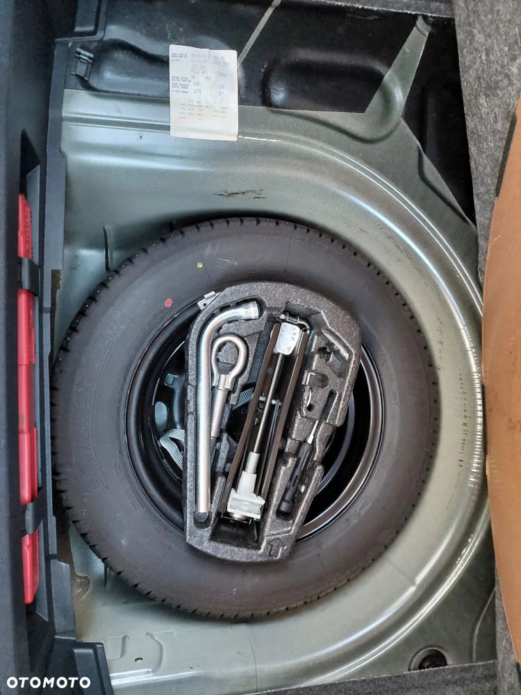Volkswagen Polo - 24