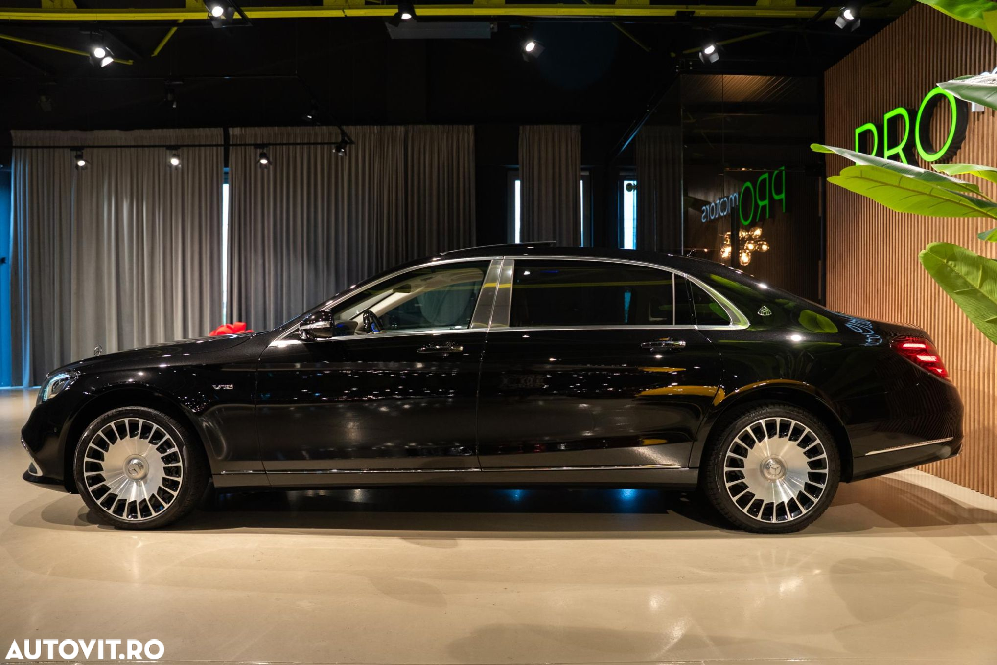 Mercedes-Benz S - 24