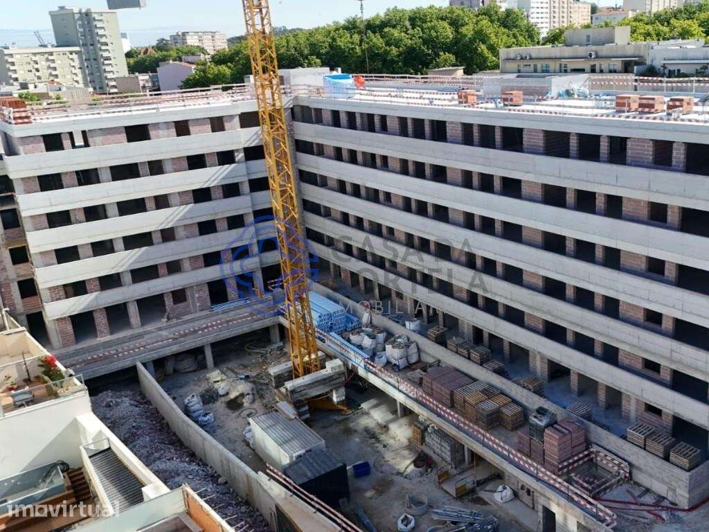 T2 EM CONDOMINIO FECHADO NO CENTRO DE MATOSINHOS - Grande imagem: 2/16