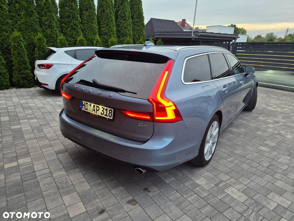 Volvo V90 D4 Geartronic Momentum - 29