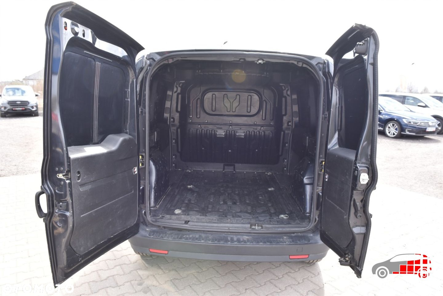 Opel COMBO - 17