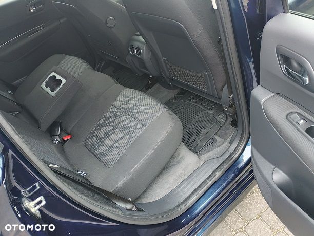 Peugeot 3008 - 18