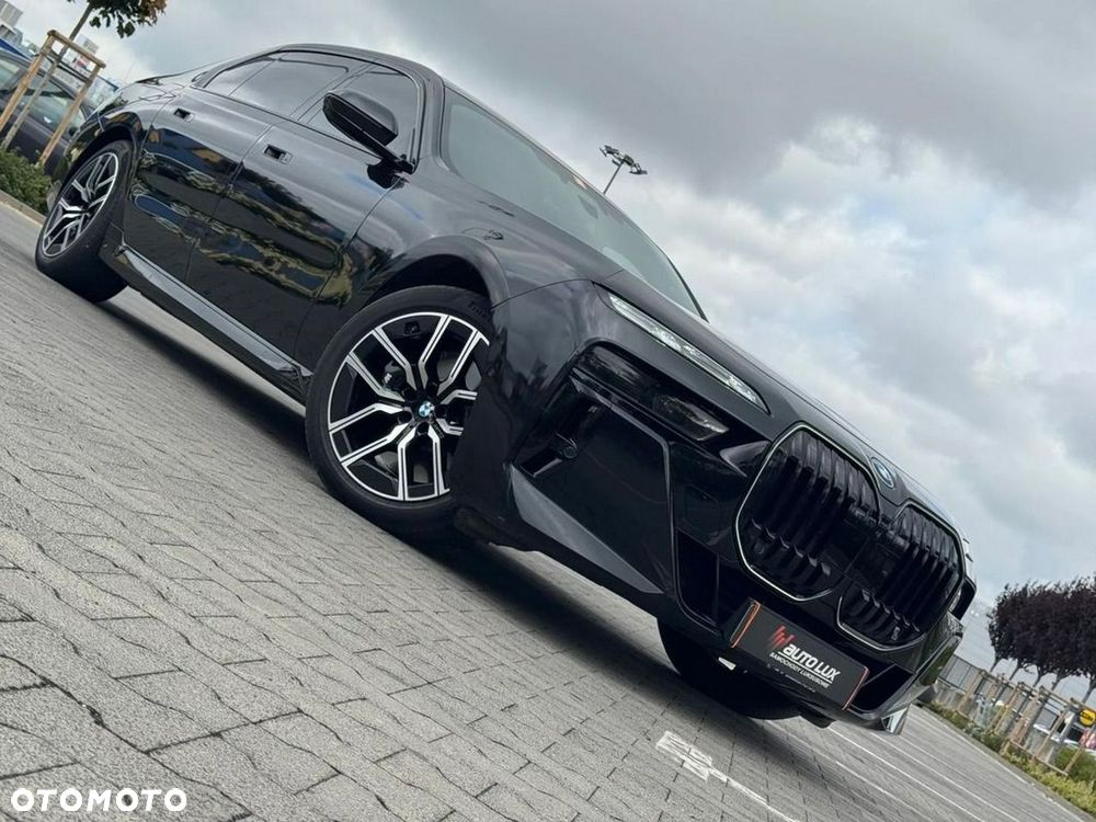 BMW Seria 7 750i xDrive - 2