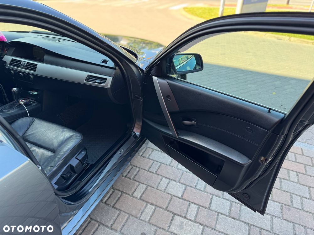 BMW Seria 5 - 25