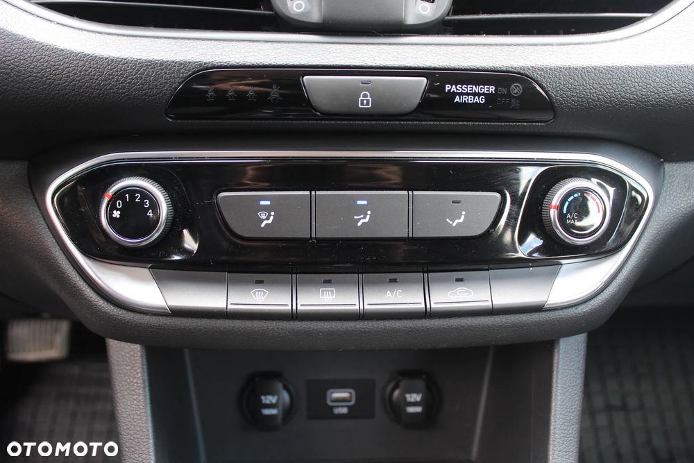 Hyundai i30 1.0 T-GDI Modern DCT - 16