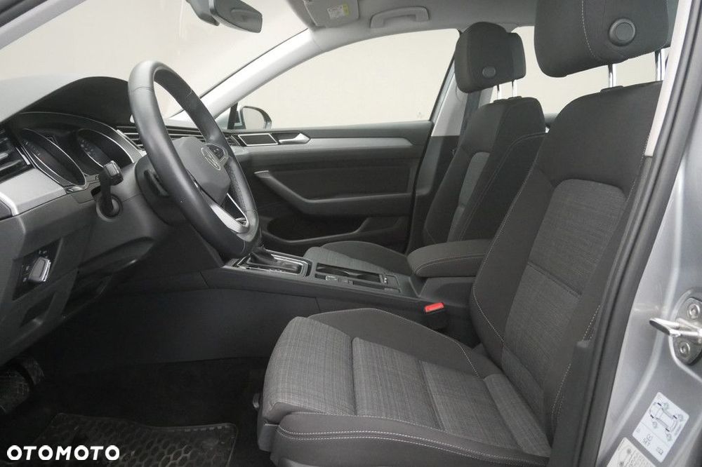 Volkswagen Passat 2.0 TSI Business DSG - 12