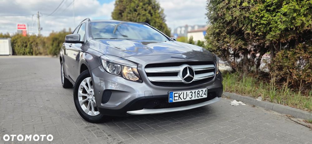 Mercedes-Benz GLA - 2