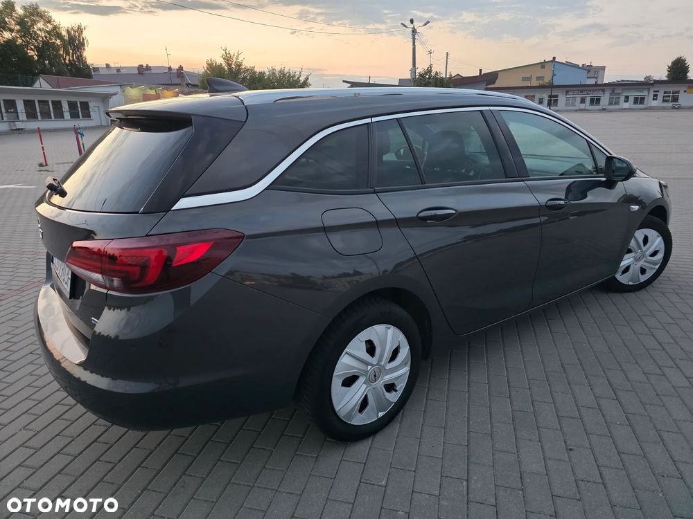 Opel Astra - 11