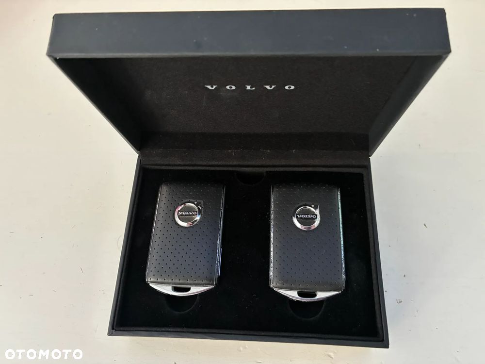 Volvo XC 90 D5 AWD R-Design 7os - 9