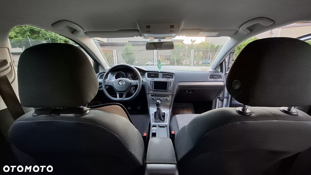 Volkswagen Golf - 12