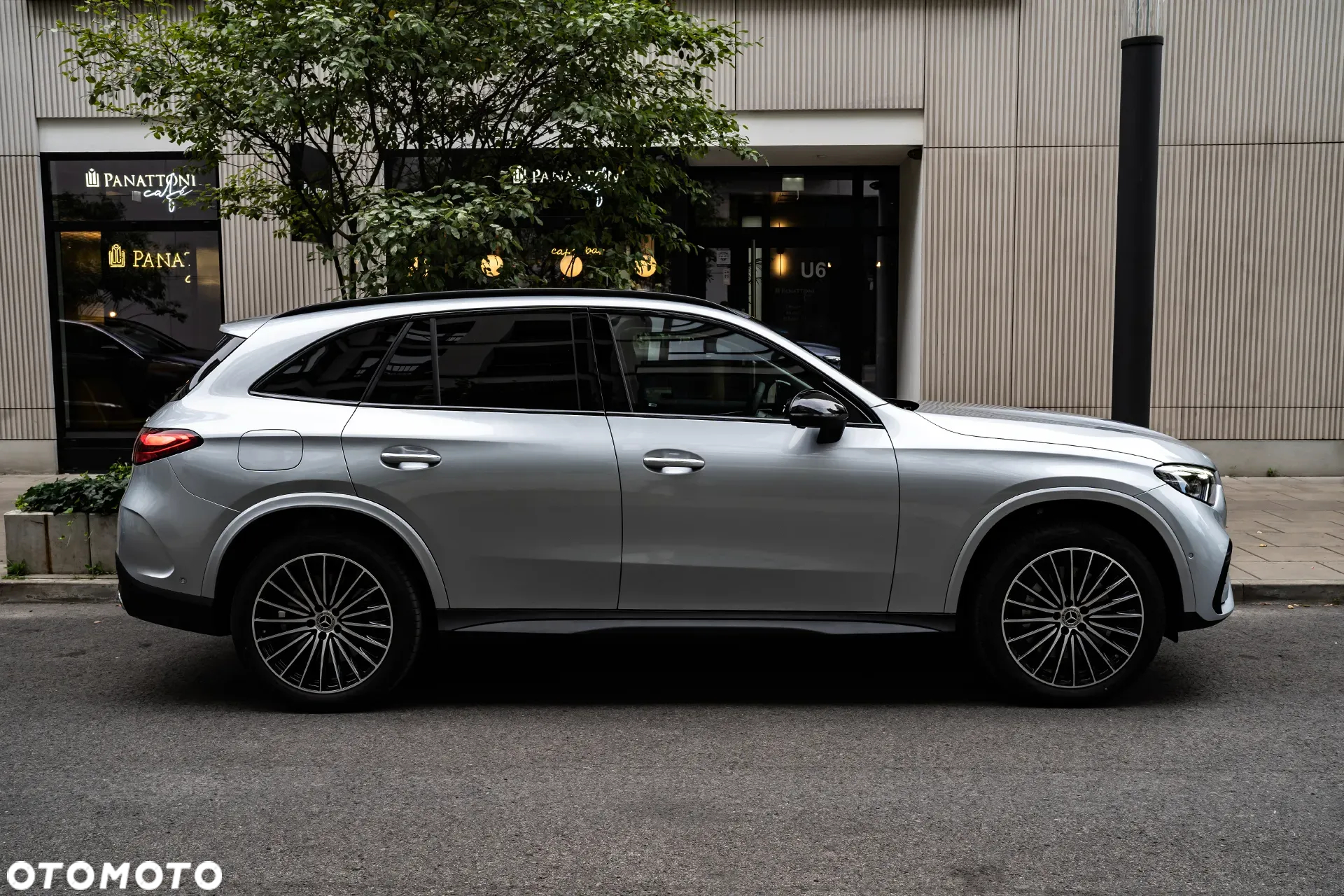 Mercedes-Benz GLC 300 e 4-Matic AMG Line - 29