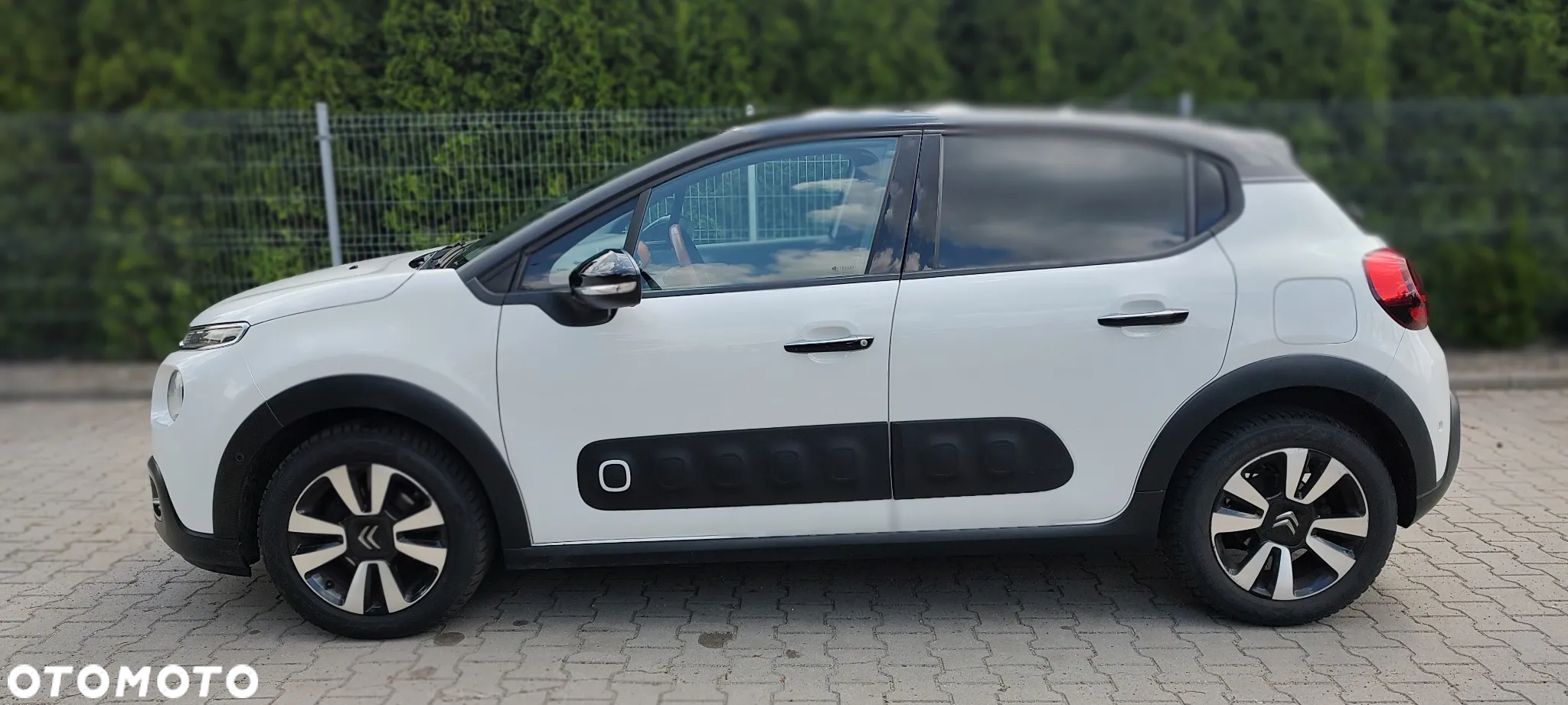 Citroën C3 1.2 PureTech Shine S&S - 4