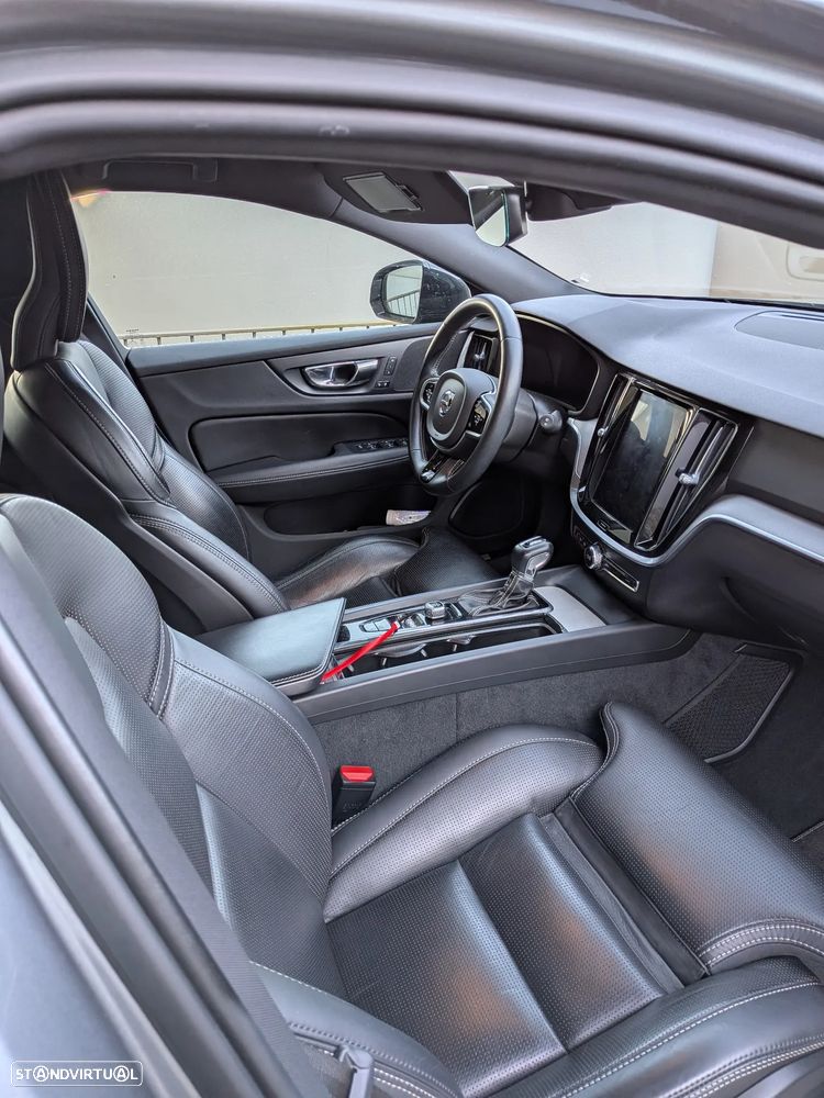 Volvo V60 2.0 D4 R-Design Geartronic - 2