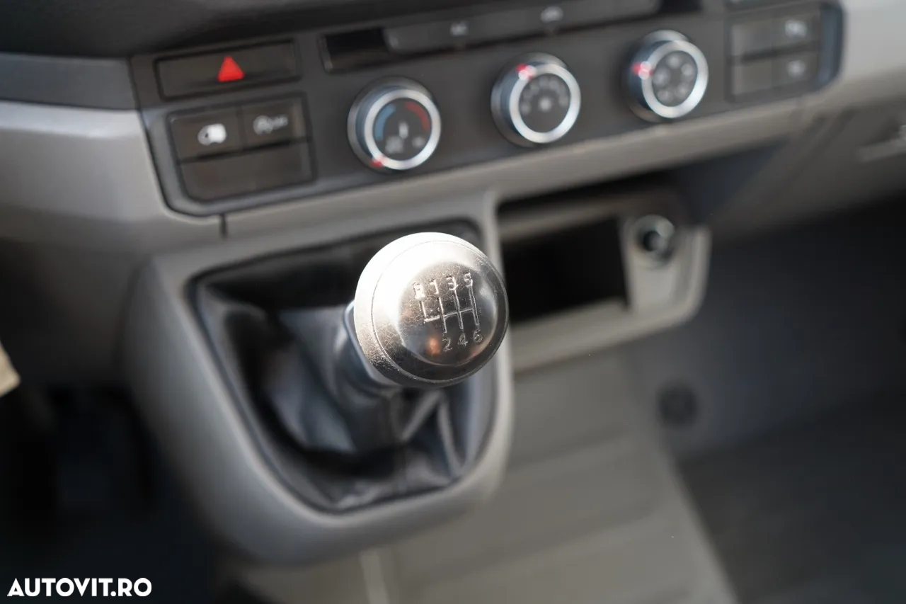 Volkswagen CRAFTER / 2.0 D / VAN TABĂ / GVW: 3500 KG / 2018 / IMPORTAT / DUPĂ CONTRACTUL DE SERVICE - 31