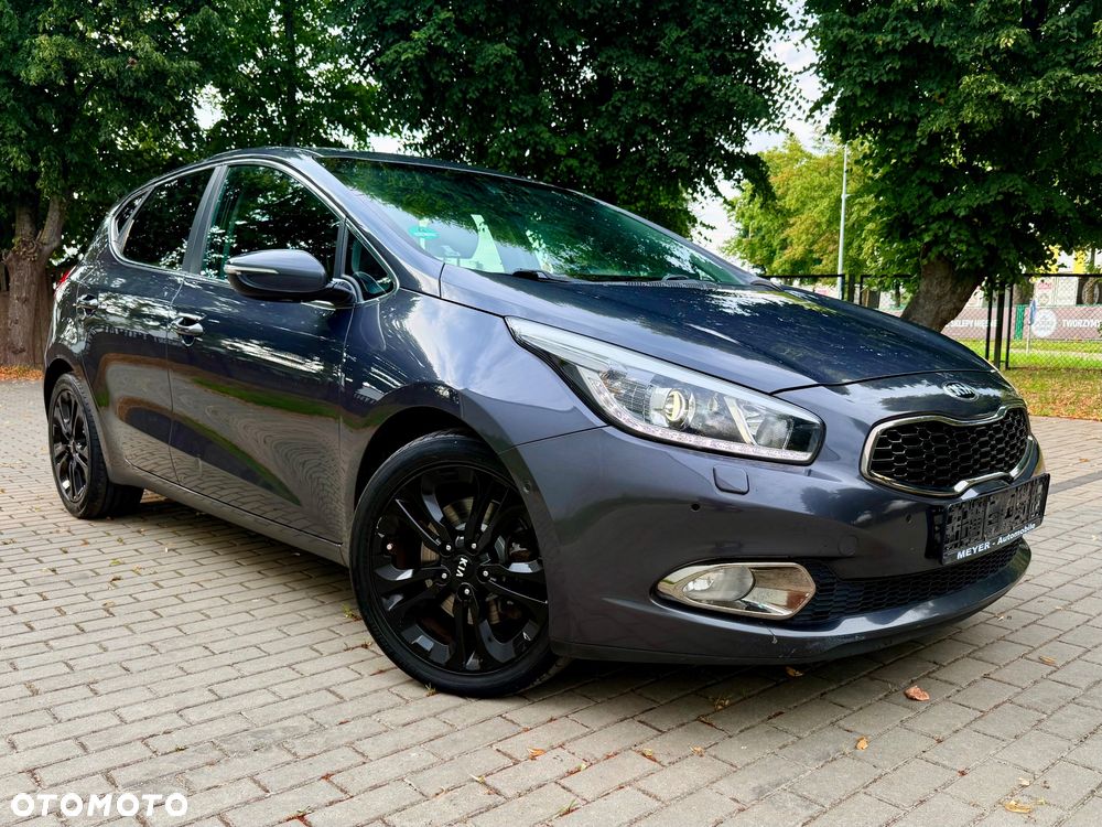 Kia Ceed - 4