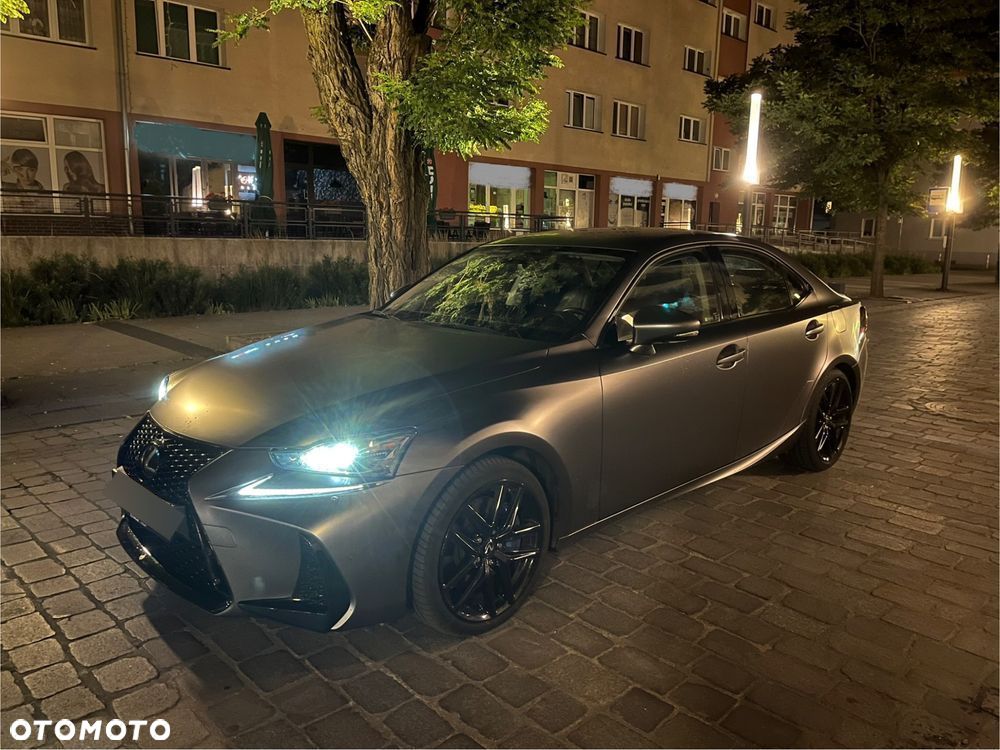 Lexus IS 200t / 300 Elegance - 1