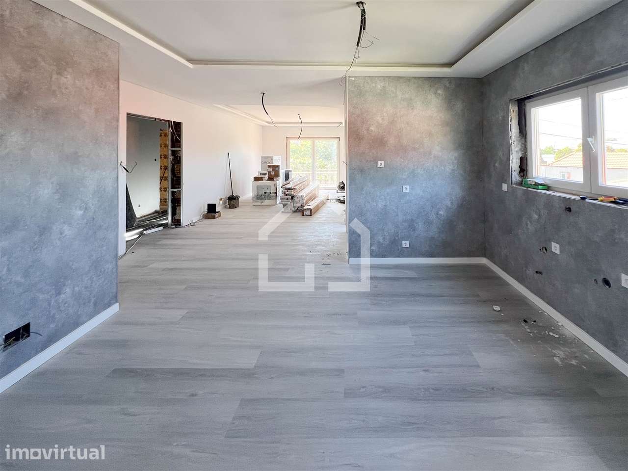 Moradia T3 RENOVADA - 2.860m2 de Terreno - Grande imagem: 5/8