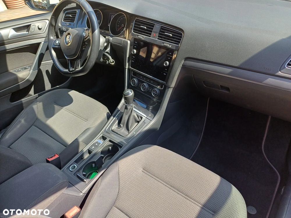 Volkswagen Golf VII 1.6 TDI BMT Comfortline - 9