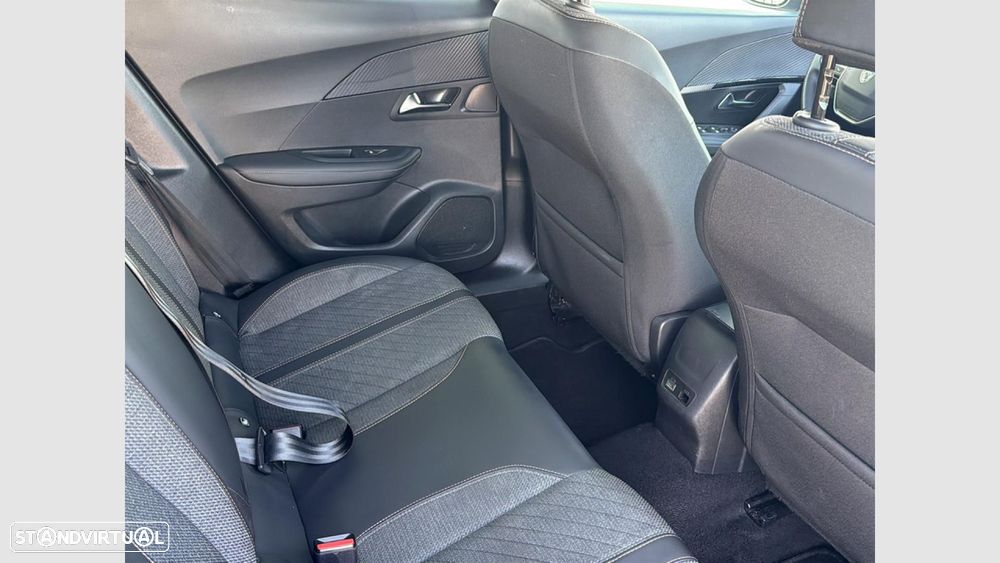 Peugeot 2008 1.2 Hybrid Allure e-DCS6 - 16