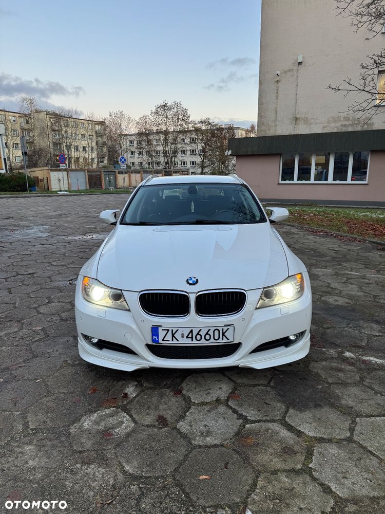 BMW Seria 3 320d DPF Efficient Dynamics Edition - 6