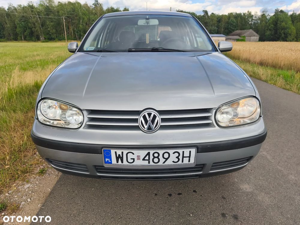 Volkswagen Golf 1.6 Comfortline - 3