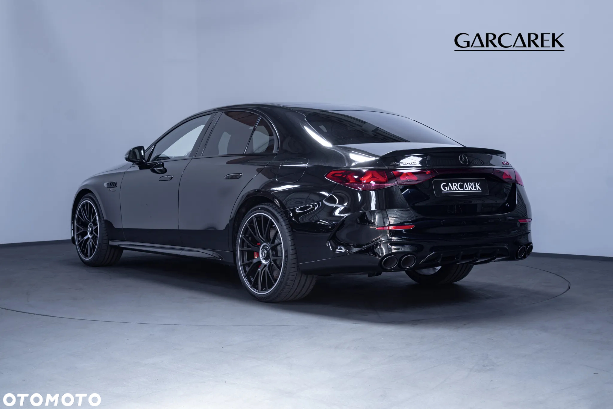 Mercedes-Benz Klasa E AMG 53 PHEV 4Matic+ 9G-Tronic TCT - 4