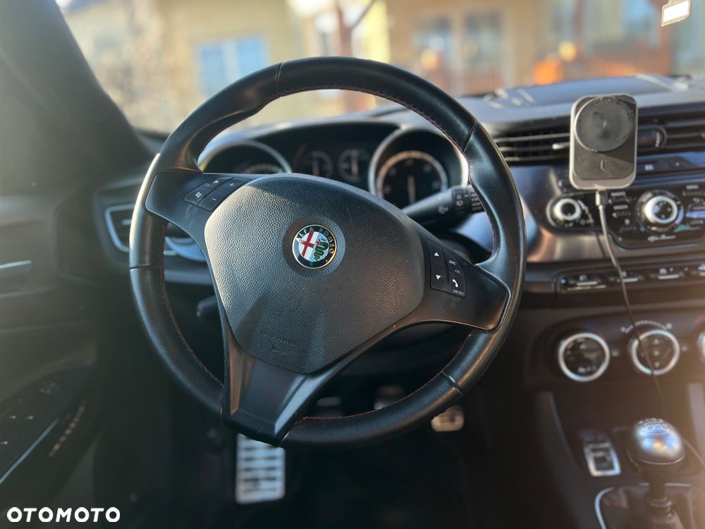 Alfa Romeo Giulietta 2.0 JTDM Distinctive - 32