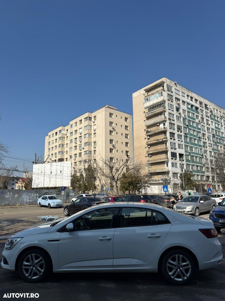 Renault Megane TCe GPF Life - 9