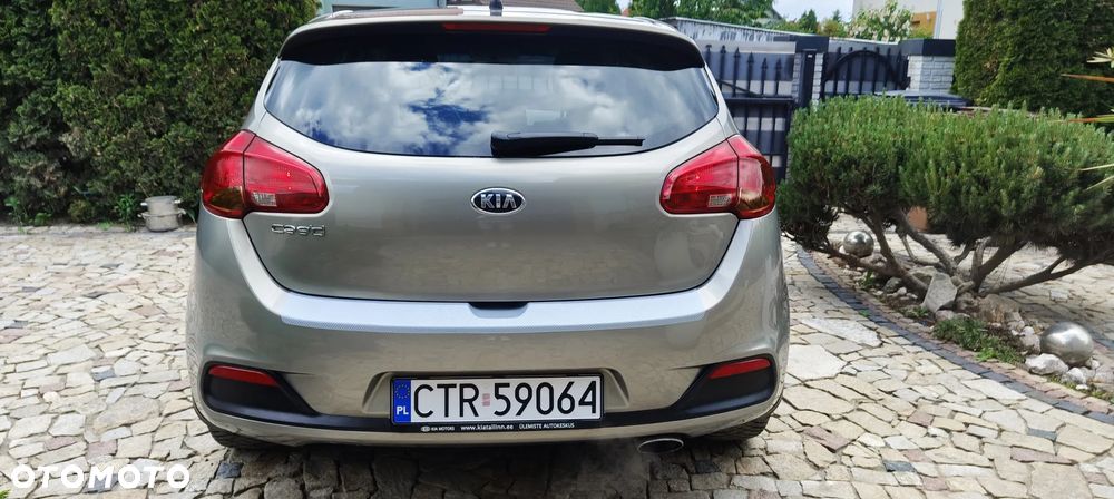 Kia Ceed 1.6 GDI ISG Platinum Edition - 5
