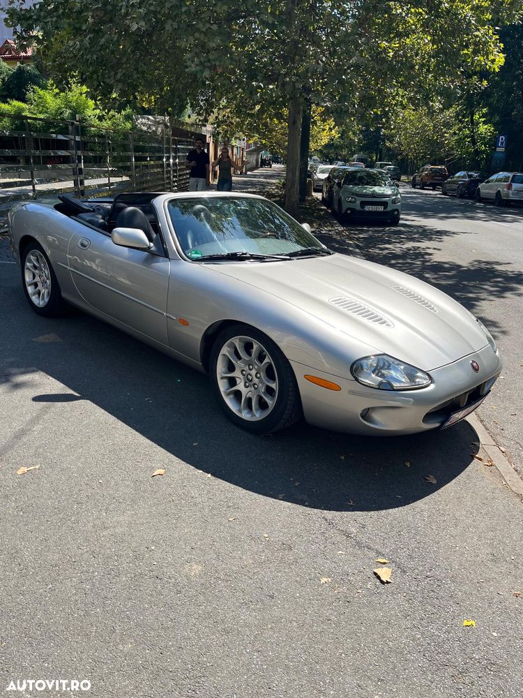 Jaguar XKR - 6