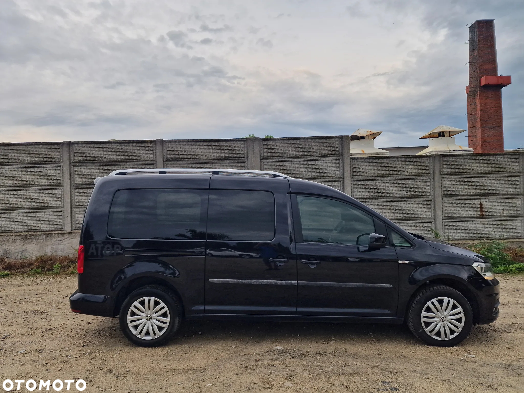 Volkswagen Caddy Maxi 2.0 TDI Comfortline - 24
