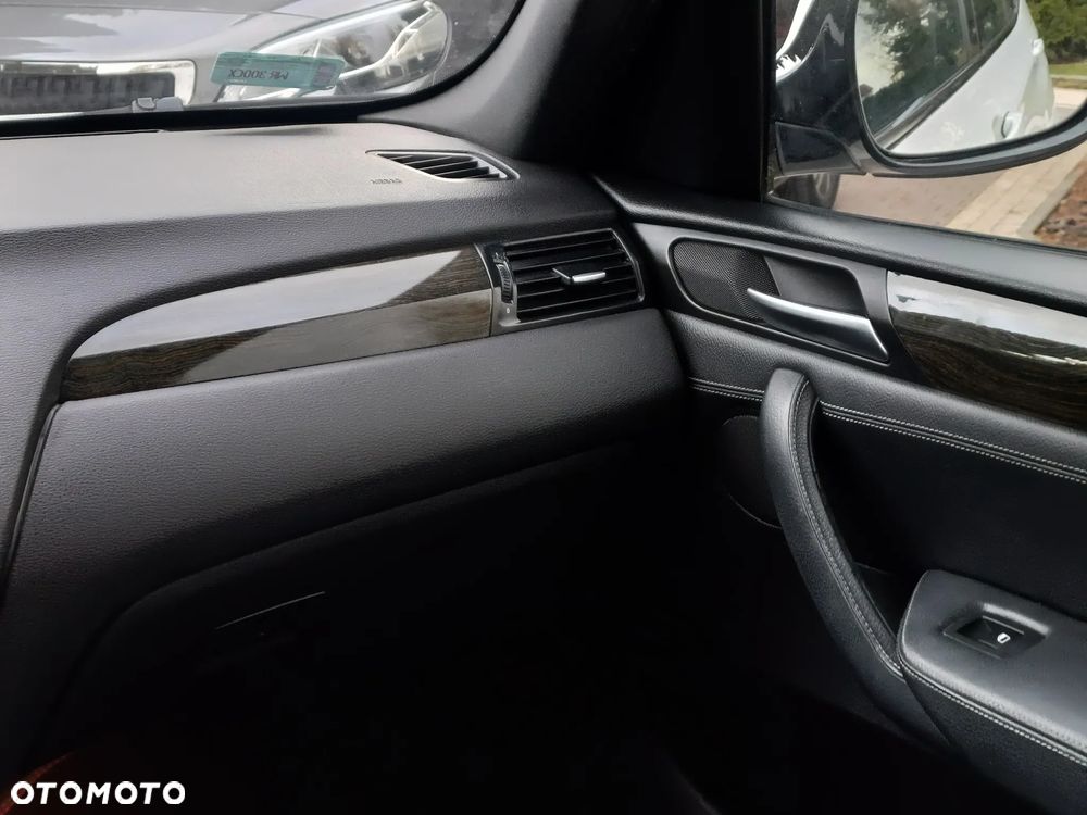 BMW X3 xDrive35d - 26