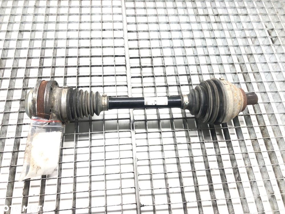 PÓŁOŚ LEWY PRZÓD  AUDI A3 (8P1) 2003 - 2013 1.8 TFSI 118 kW [160 KM] benzyna 2006 - 2012 - 1