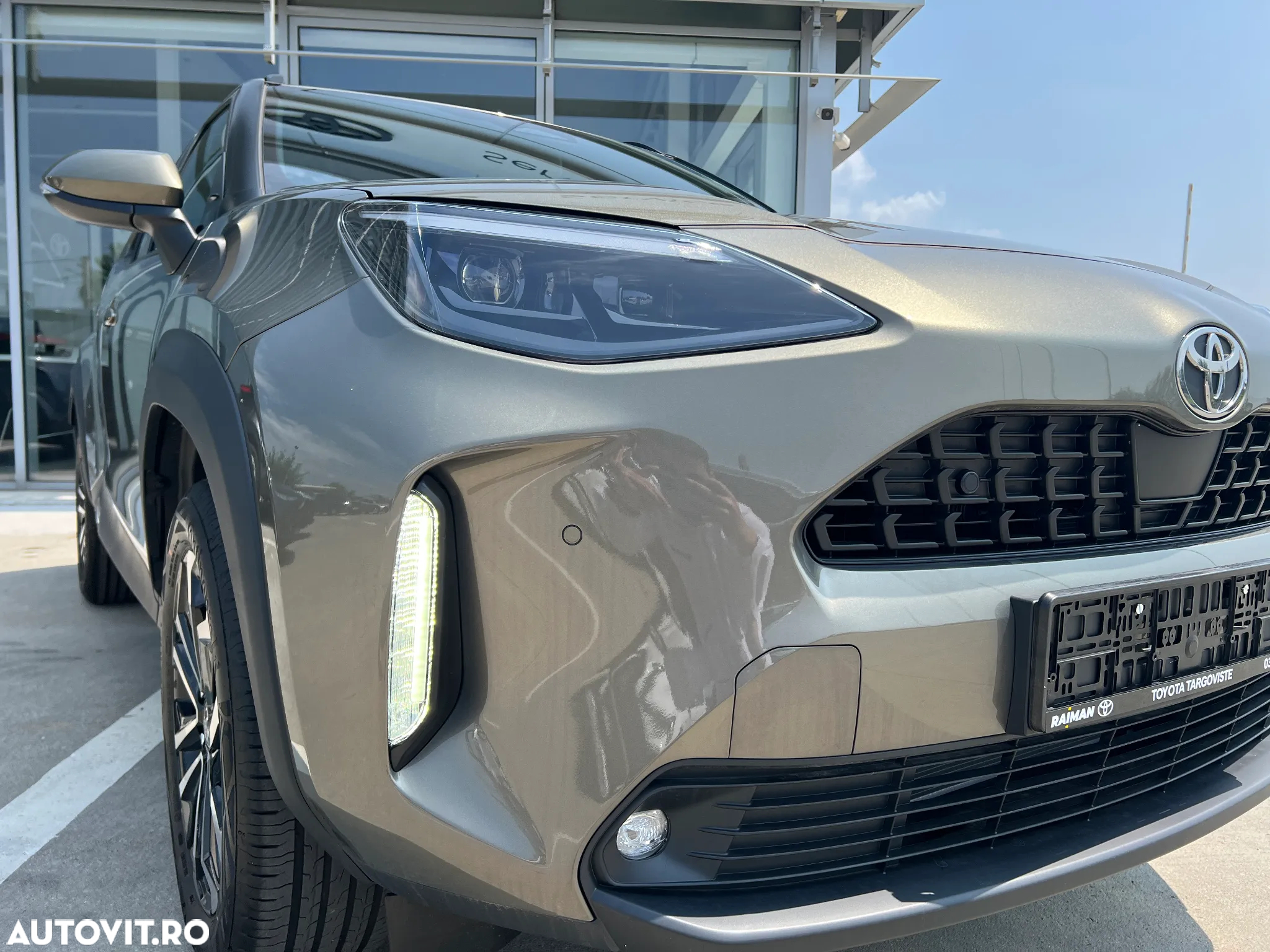 Toyota Yaris Cross 1.5 VVT-i HSD 4x2 Dynamic - 11