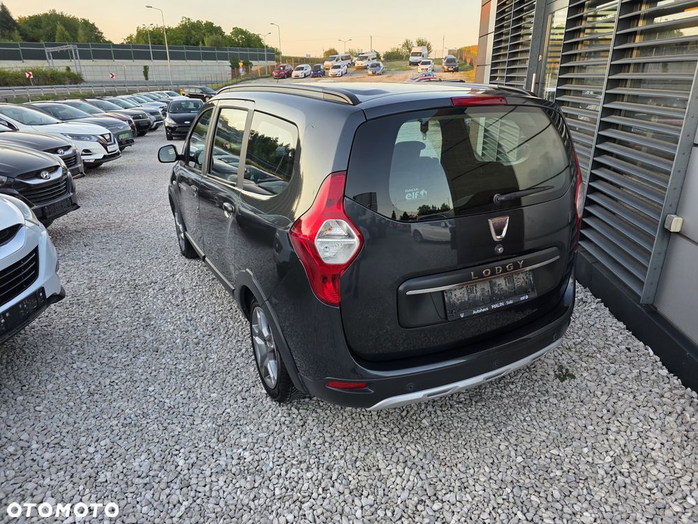 Dacia Lodgy SCe 100 Stepway - 8